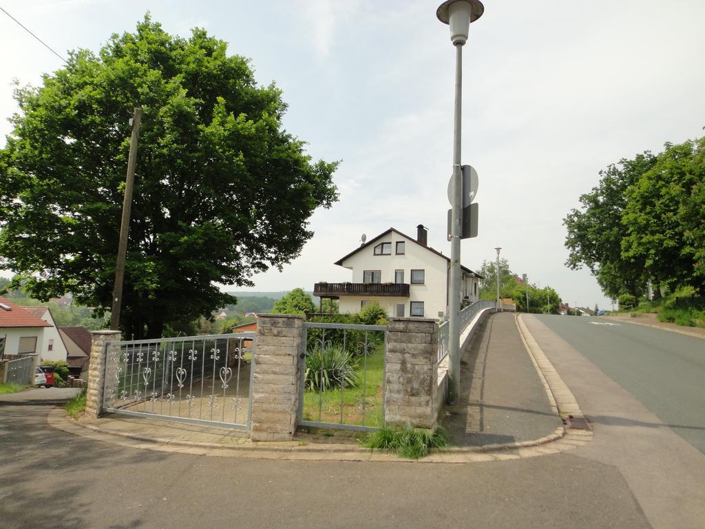Gaestehaus Am Sonnenberg Baunach Exteriér fotografie